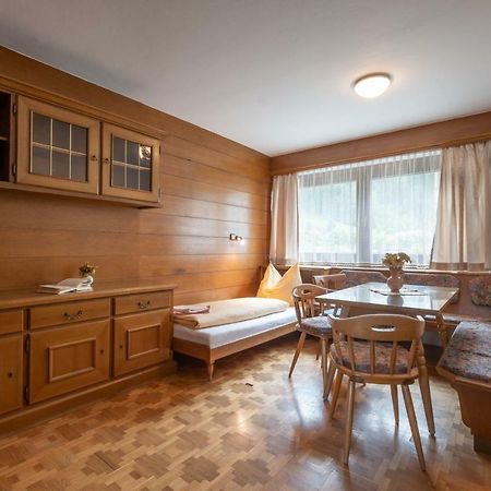 Gastehaus Amor Apartment Mayrhofen Exterior photo